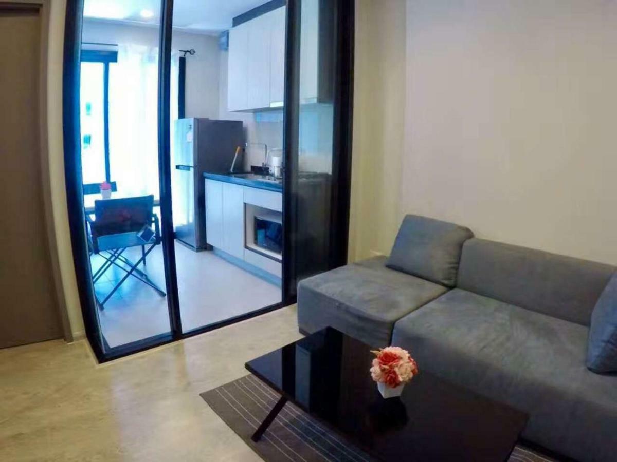 The Base Central Pattaya Eksteriør bilde
